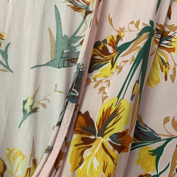 Aakaa Floral Romper - Picture 6 of 6